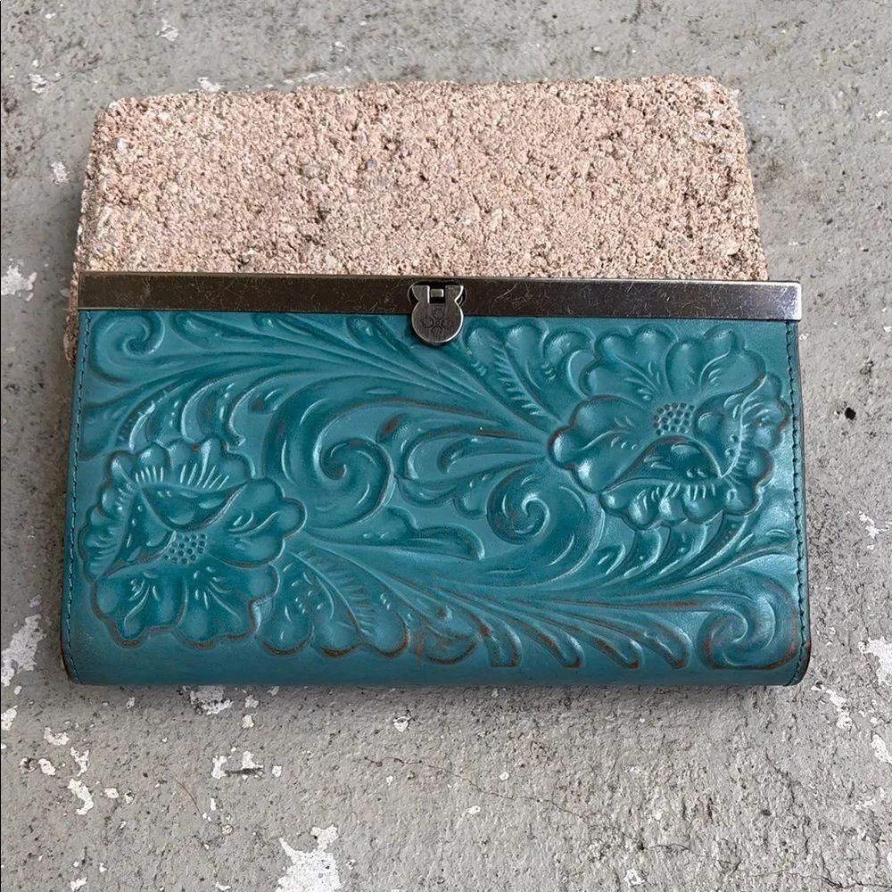 Patricia Nash tooled wallet
